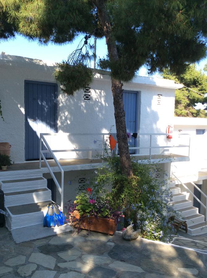 Rosys Little Village Skála 외부 사진